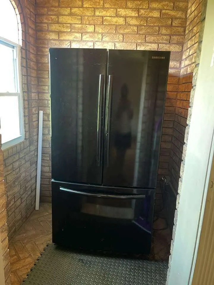 3 bed, 1200 sqft, $2,900 — Photo 4