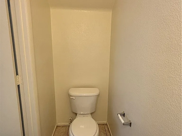 1265 Orchard View St — Photo 9