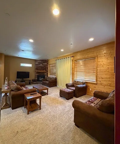 1099 Heritage Trl — Photo 7