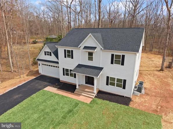 12005 Parkriver Dr, Manassas, VA 20112