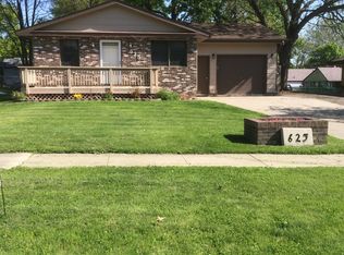 625 Market St, Carlisle, IA 50047