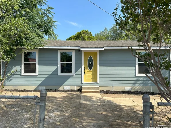 937 avenue K, Poteet, TX 78065