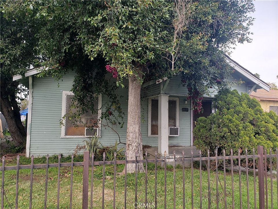1st image of 625 W 59th Pl