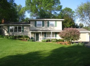 5020 Clear Spring Dr, Minnetonka, MN 55345