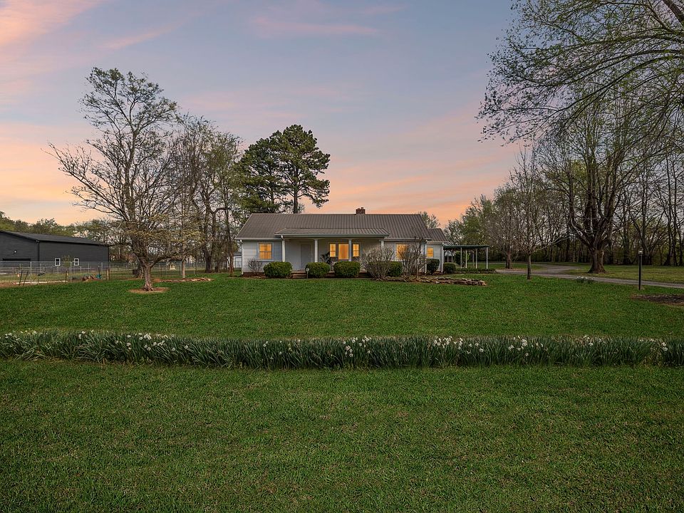 1st image of 3026 Dilton Mankin Rd