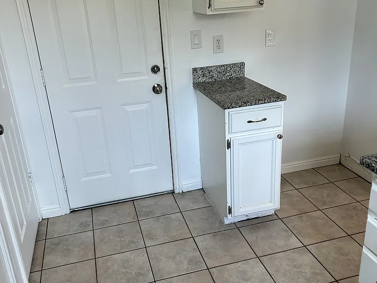 5972 S Roanoke Cir — Photo 9