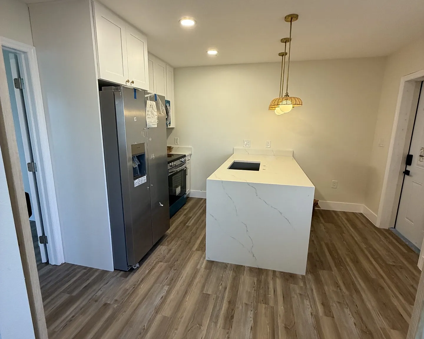 1 bed, 600 sqft, $2,150 — Photo 2