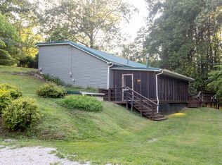 395 Buff Creek Rd, Hurricane, WV 25526