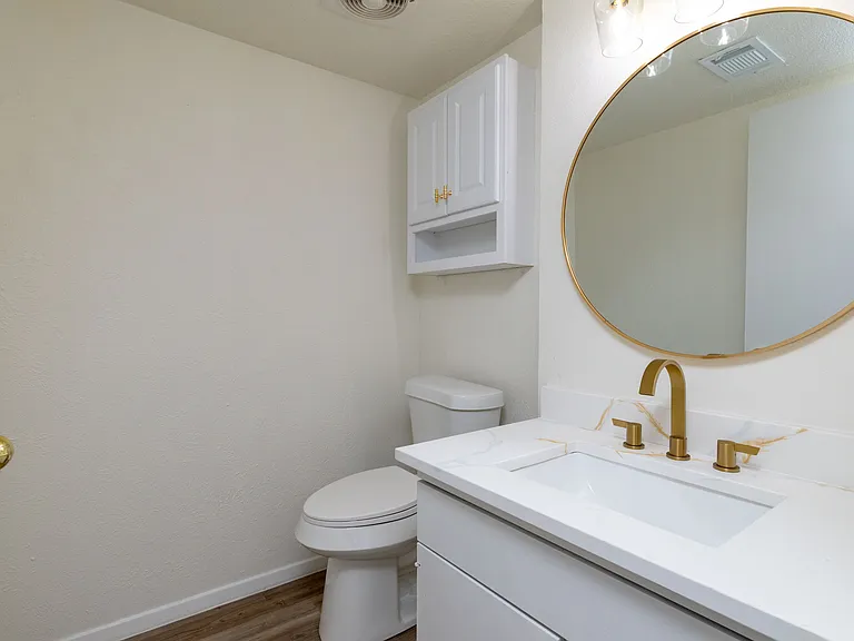 424 Westview Ter — Photo 3