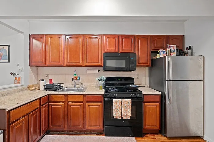 413A Halsey St #3 — Photo 6