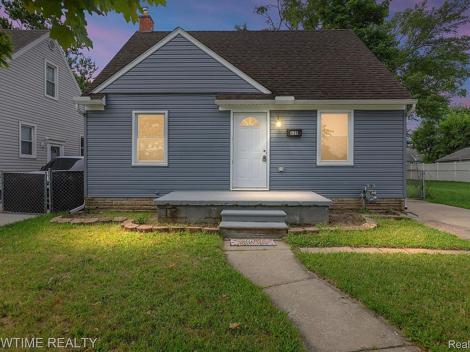 1st image of 629 Leblanc St