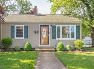 29 Park Ave, Wanaque, NJ 07420