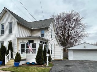 9 Corinthia St, Lockport, NY 14094