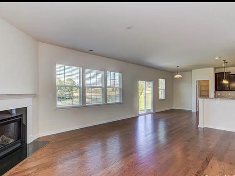 11614 Gilroy Ln — Photo 20