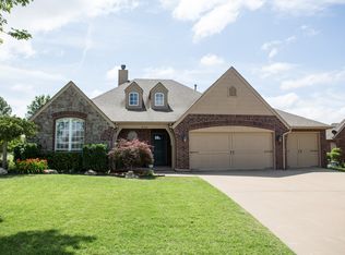 3104 N Elm Pl, Broken Arrow, OK 74012