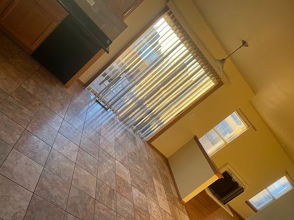 3rd image of 154 Sundance Rd