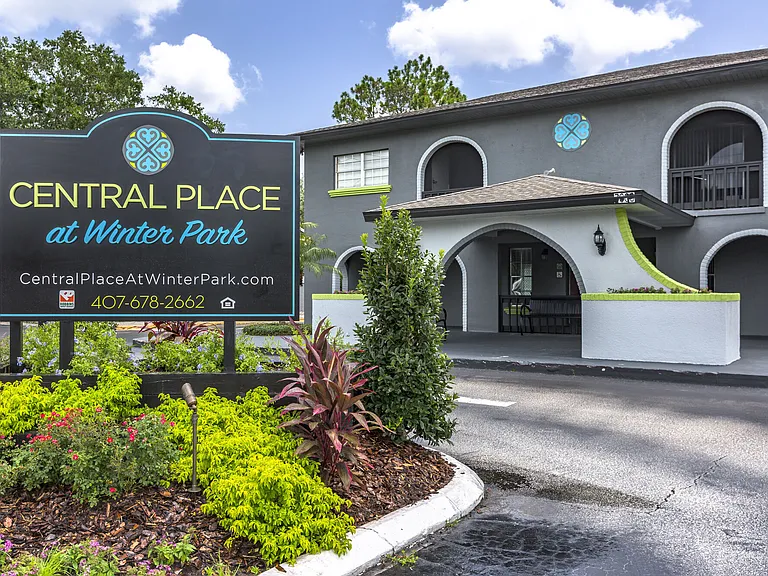 Central Place At Winter Park — Photo 26