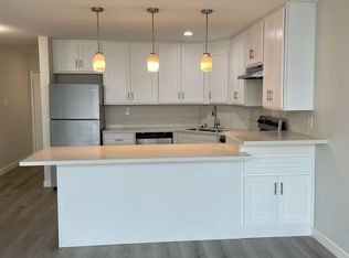 15 54th Pl #17, Long Beach, CA 90803