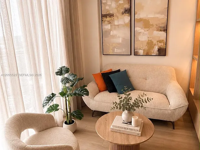 90 NE 32nd St #1020 — Photo 8