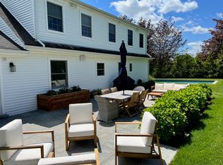 (Undisclosed Address), Southampton, NY 11968