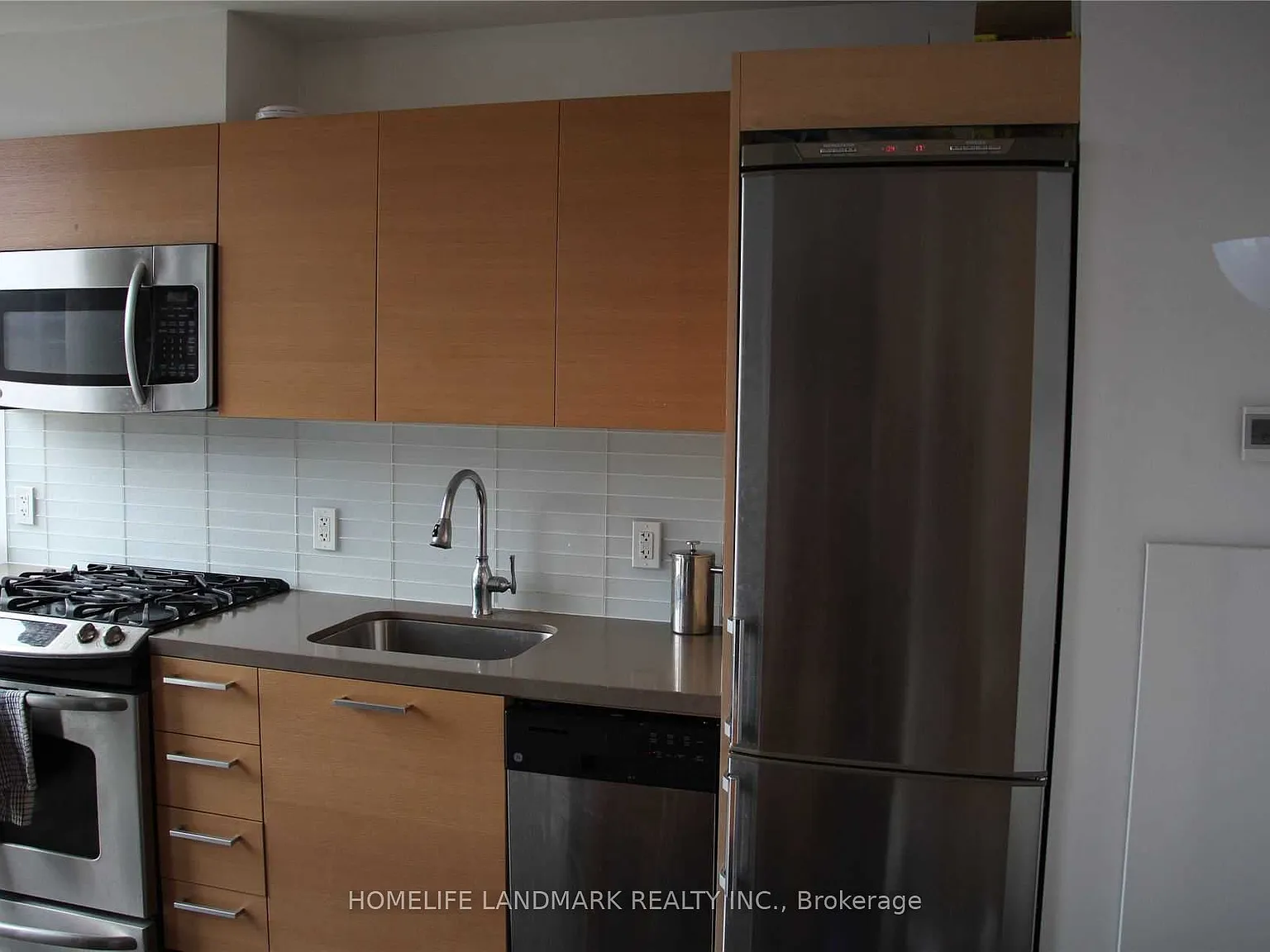 1 bed, $2,100 — Photo 2