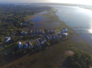 7 Lowndes Pointe Dr, Charleston, SC 29403