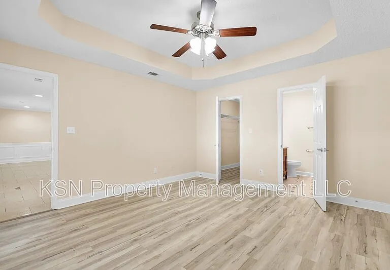 7331 Leghorn St — Photo 21