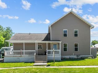 108 E Cook St, New London, WI 54961