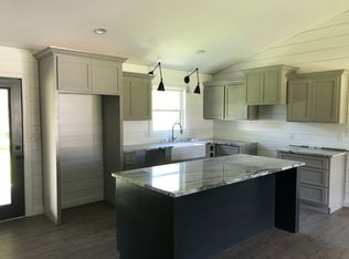 139 Delia Dr, Campbellsville, KY 42718