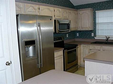 3rd image of 1713 Lantana Dr