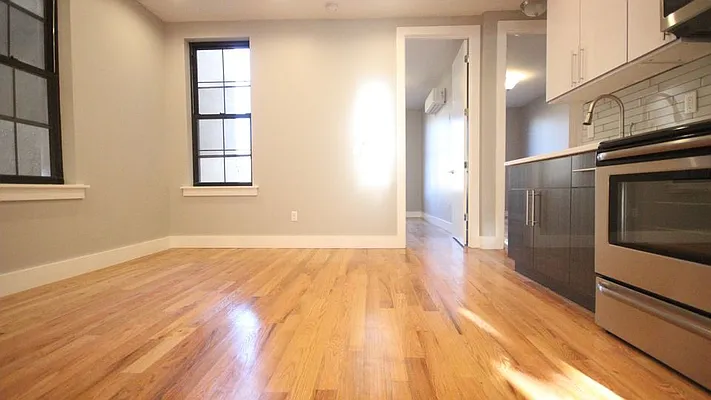 Rented by Nooklyn NYC LLC | media 22