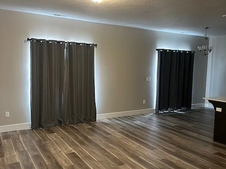 1601 Quartz Dr #D — Photo 10