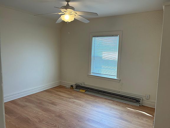5th image of 185 Montgomery Ave APT 3