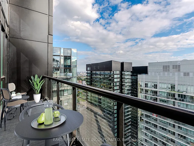 223 Redpath Ave #3902 — Photo 7