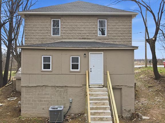 4th image of 1035 Hammonds Mill Rd