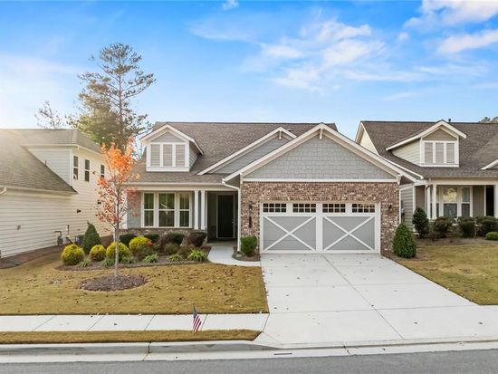 158 Chatuge Dr, Hoschton, GA 30548