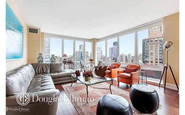 Rented by Douglas Elliman | media 13