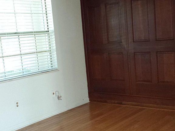 5th image of 3207 Eagle Blvd APT E