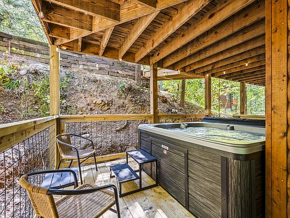 4th image of 2157 Red Bud Rd