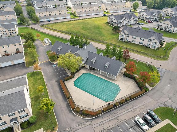 3rd image of 336 Pagodatree Dr