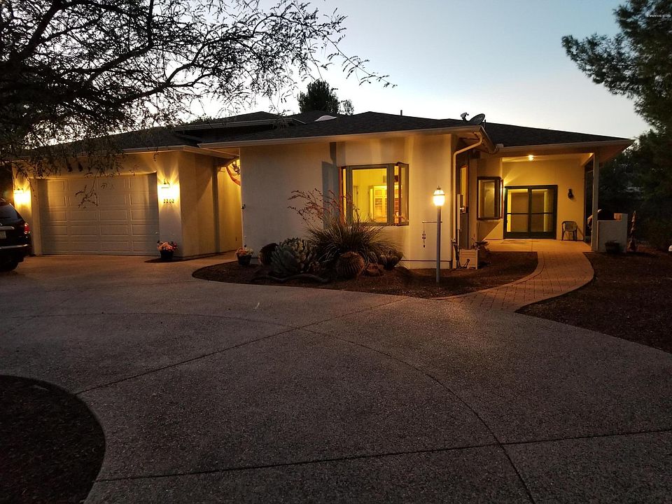 1st image of 2202 S Eastern Dr