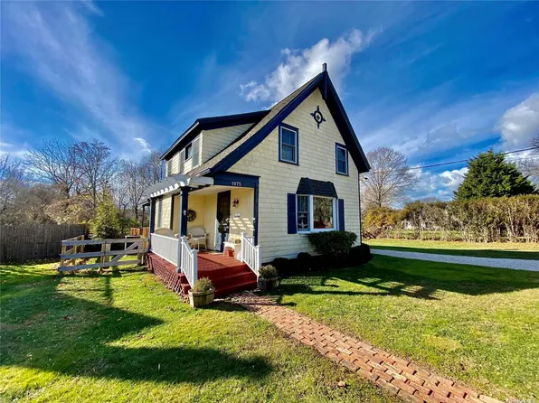 1975 Youngs Ave, Southold, NY 11971