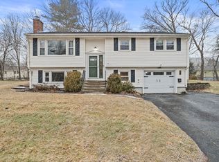 15 Jackson Ln, Millbury, MA 01527