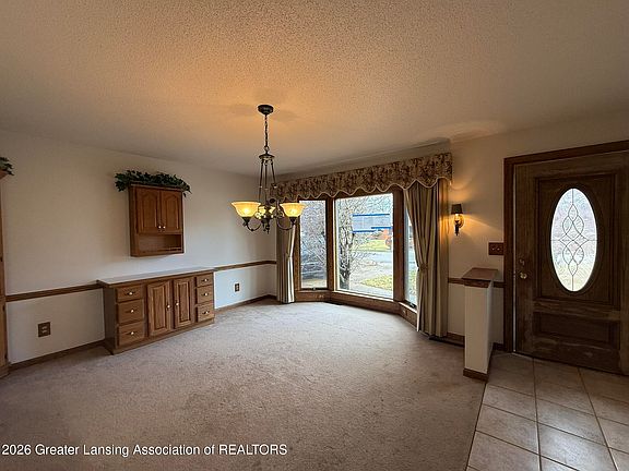 3rd image of 2077 Kingswood Dr