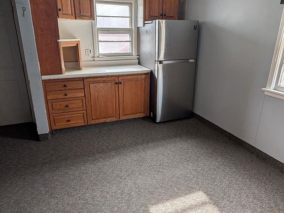 3rd image of 410 E 12th Street