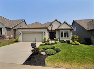 19 Brockton Rdg, Buffalo, NY 14221