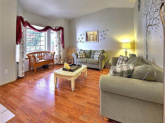 5th image of 13506 20th Avenue Ct E