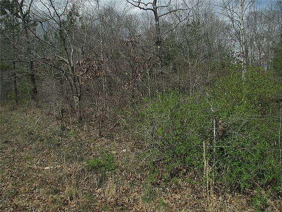 2nd image of 140 Yellow Rose Dr