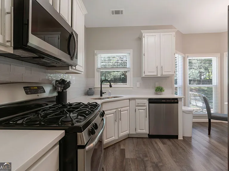 10640 Victory Gate Dr — Photo 12