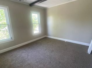 137 S 2nd St, Mount Wolf, PA 17347